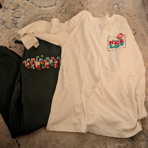 Cat & Jack Cream and Green Holiday Long Sleeve Tee And Sweat Pants - Picture 1 of 3